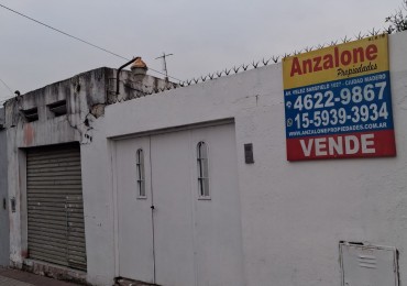 VELEZ SARSFIELD 1218 - CASA CON LOCAL