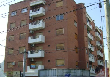 AVENIDA VELEZ SARSFIELD 451 - 5TO G - 3 AMBIENTES LATERAL
