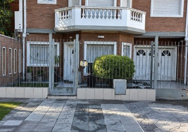 GUANELLA 100- CASA 7 AMBIENTES CON PISCINA Y QUINCHO